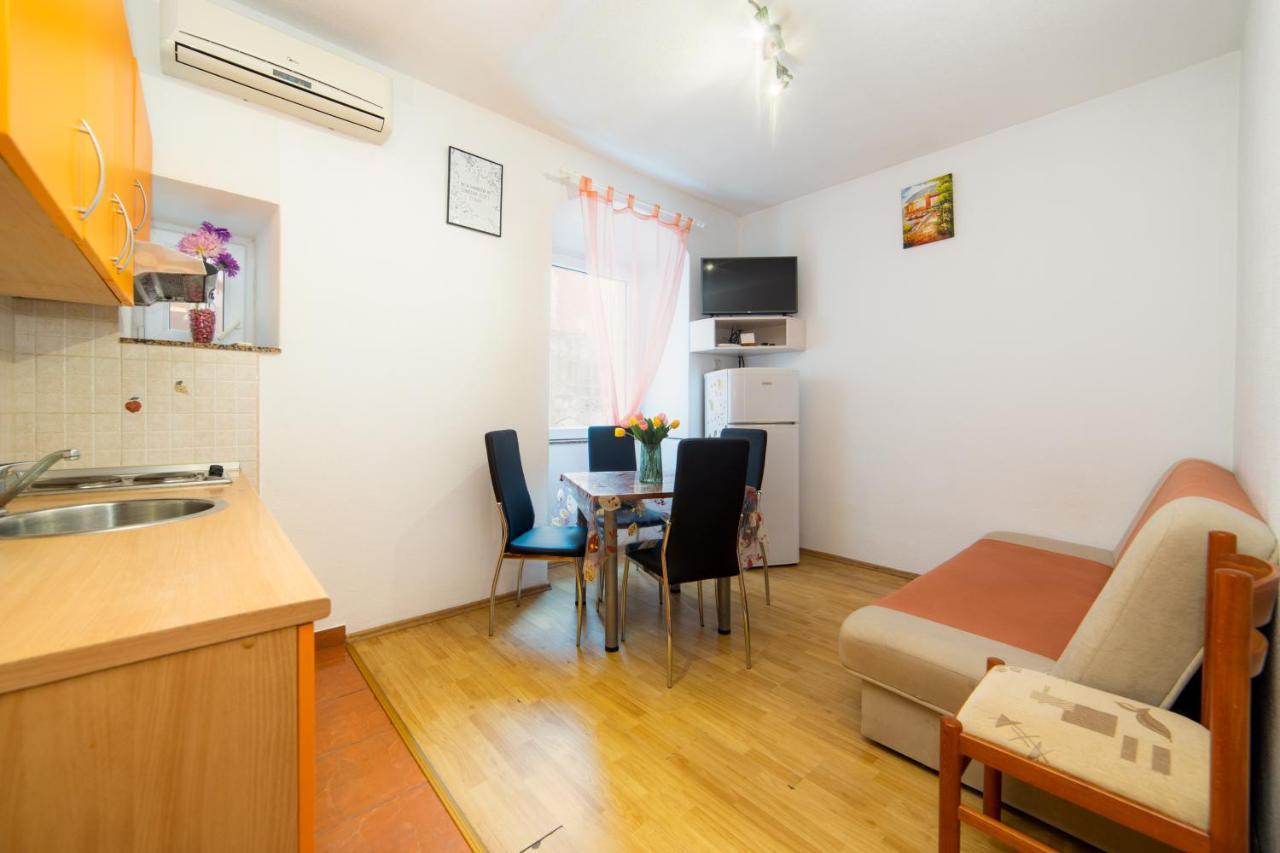 Apartment Kalalarga Makarska Ngoại thất bức ảnh